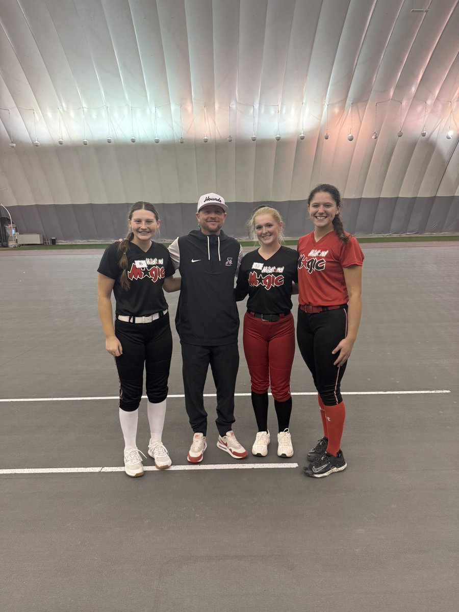 Maksine Straub tweet media