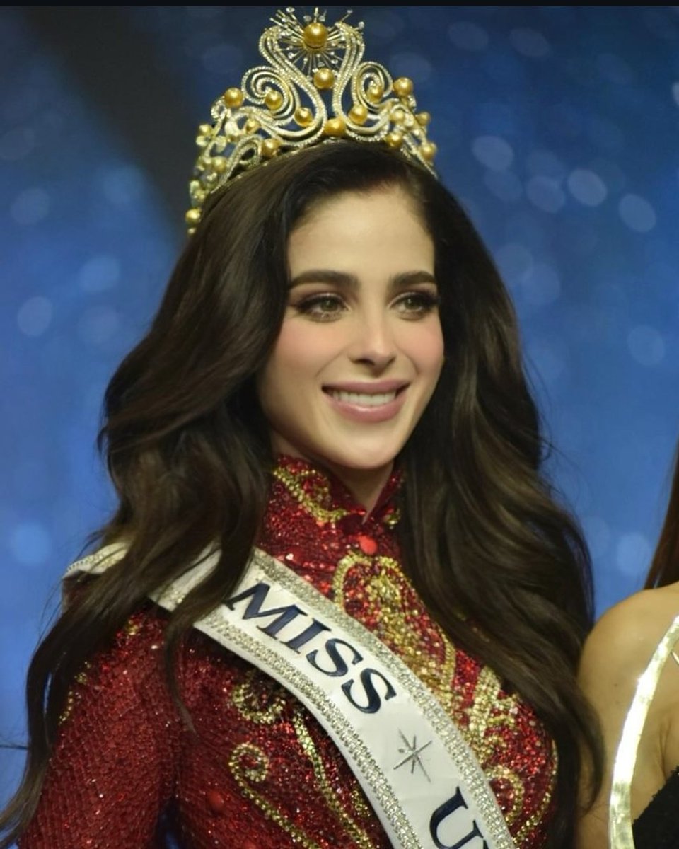 A mí me vale pito si es chaira o fifí, la niña es mexicana, es hermosa y merece el título de Miss Universo.

Y como dijo el clásico: HAIGA SIDO COMO HAIGA SIDO. 

Ya me hicieron encabronar..