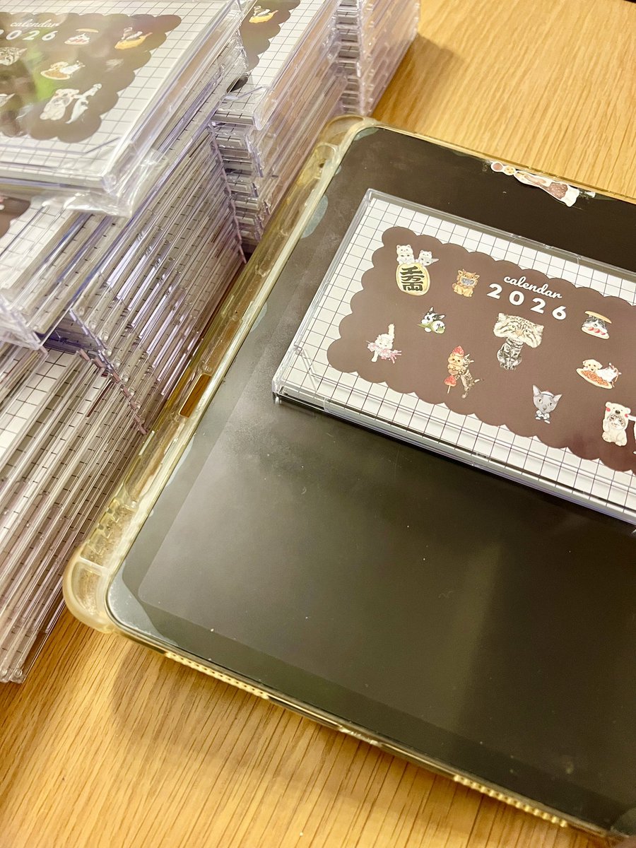 mickey_cat315's tweet photo. カレンダーソート作業問題も
なんとか解決して

新しい名刺と
なぞのコアラ猫🐱とコアラ犬🐶達をつれて
comitia154にいざ出陣！

初めてのコミティアだからドキドキ💓

#comitia154 #コミティア https://t.co/JPBuhyFMtP