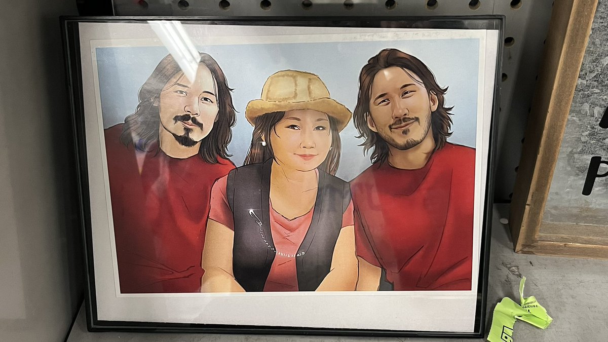 WHO OUT HERE IS DONATING FANART OF MARKIPLIER AT GOODWILL