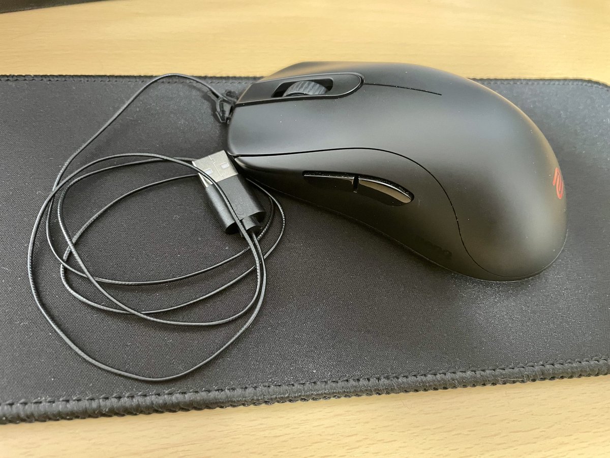 何野何某 tweet media