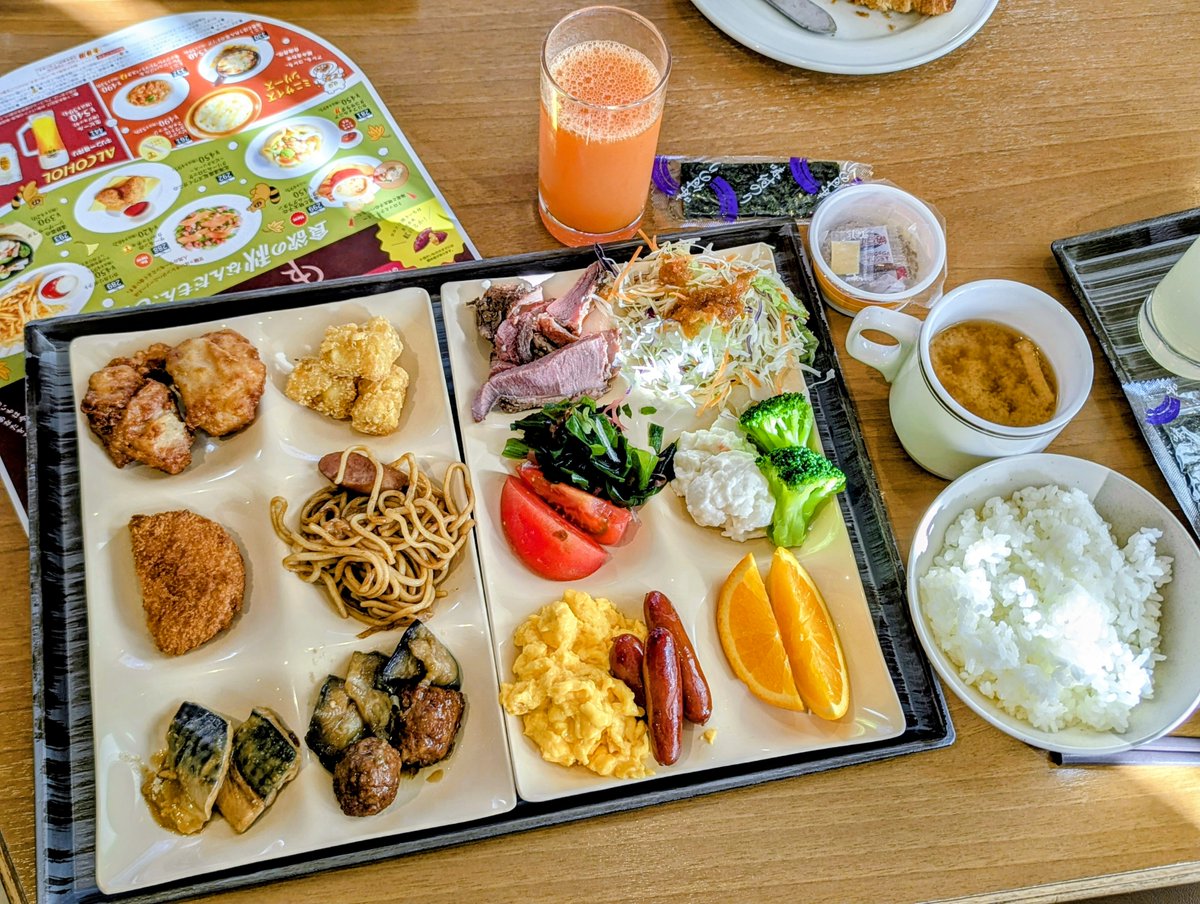 anohino_omoide's tweet image. 朝食バイキング🍽️
7時台でも凄い人👀
第1弾😋
#cocos