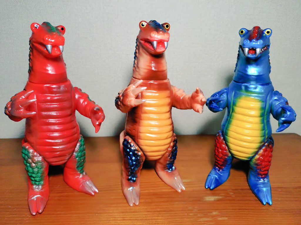 墓場の画廊 帰ってきたウルトラマン 大 面取れ ソフビ ブルマァク M1号