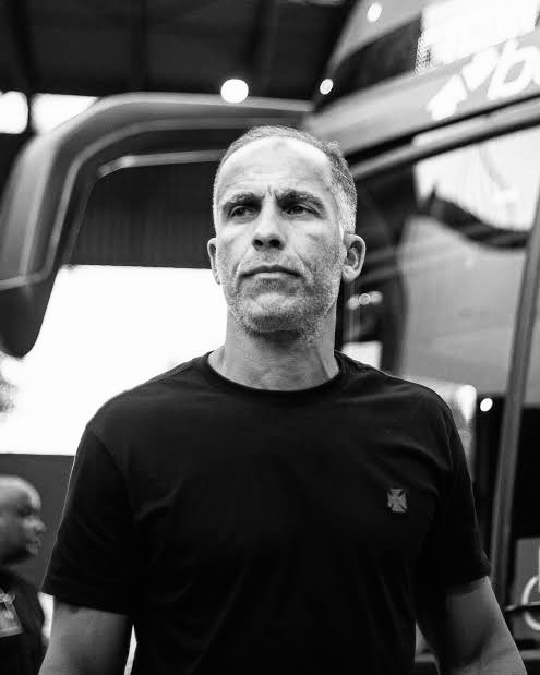 catassetumnegro's tweet image. Dentro das 4 linhas foi um ótimo jogador.  E vencedor 

Felipe Loureiro dirigente é um fracassado: coleciona trabalhos horríveis incluindo demissão no Tigres, Bangú, Volta Redonda e Confiança.

Não possui competência para estar no Vasco! #Forafelipe