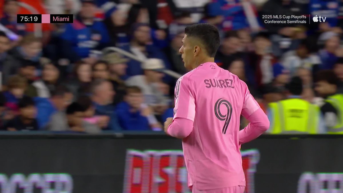 Messi completed a hat-trick of Picture