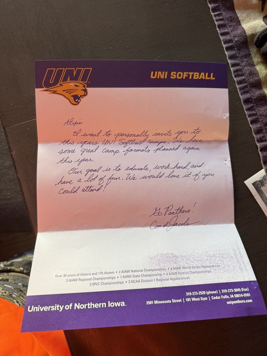 Alexis46677119's tweet image. Thank you @UNISoftball for the letter invite to your prospect camps! I am excited to attend, learn more about the program, and see the campus!!💜💛🥎
@CoachMWright3 @16uStingYellow #2028grad #stingem