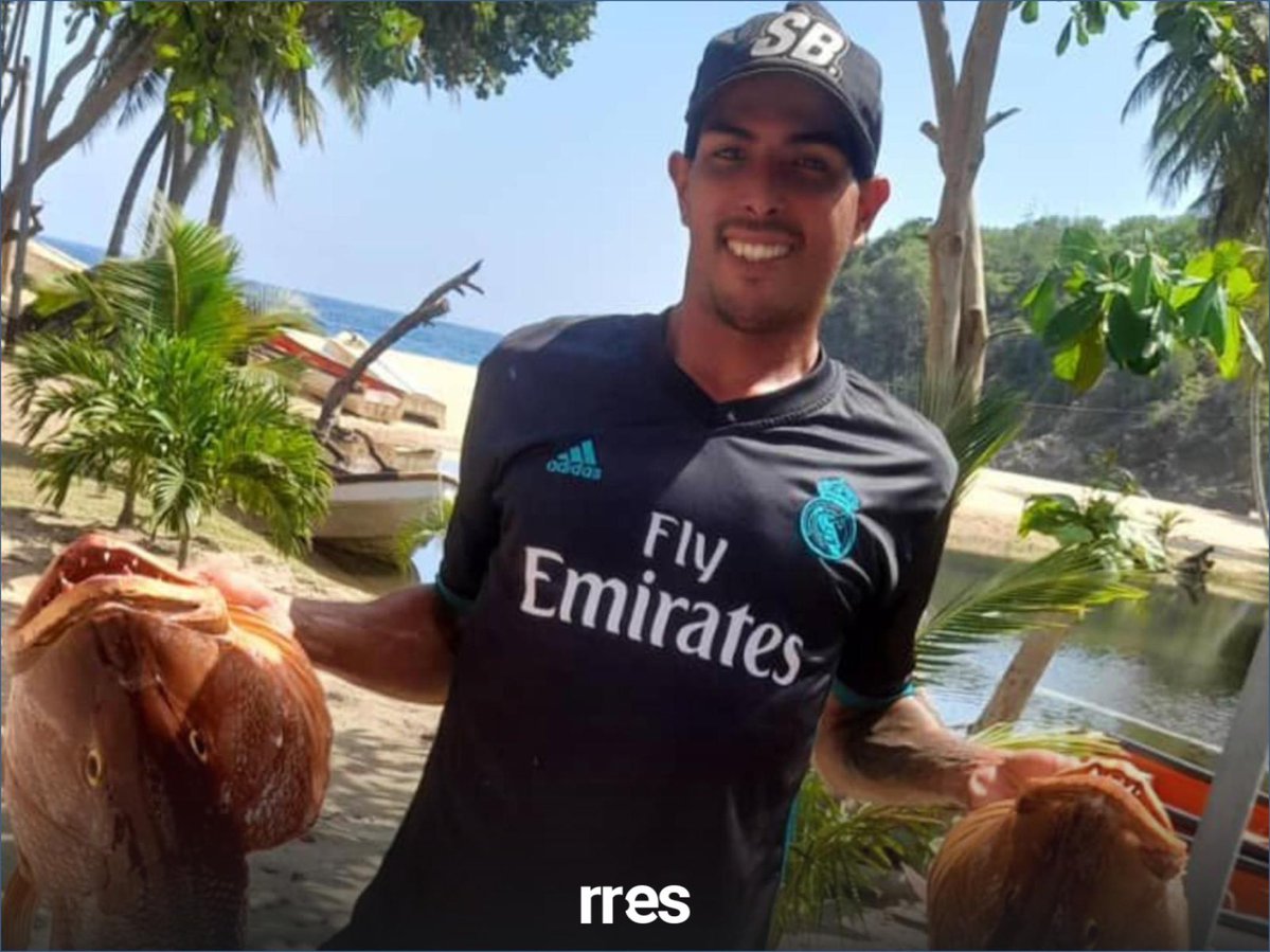 VenteVenezuela's tweet image. 🚨El es Jonathan Rodríguez, un joven venezolano del estado Aragua, secuestrado y sometido a una detención arbitraria por funcionarios de la Guardia Nacional Bolivariana, el 29 de julio del 2024, durante el contexto postelectoral. 

Tras más de 6 meses preso y recluido en Tocorón,…