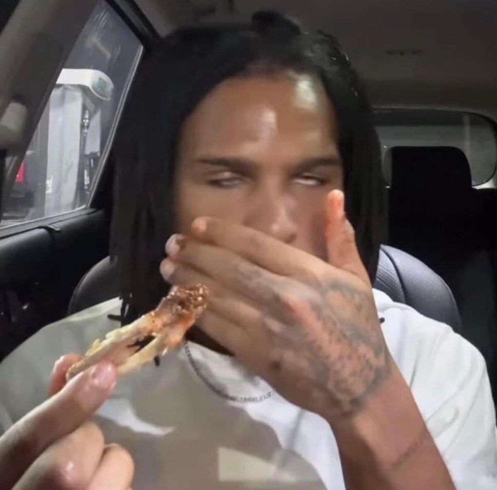 franicattack's tweet image. The idea of a 3 day work week followed by blackout wednesday + a 4 day wknd