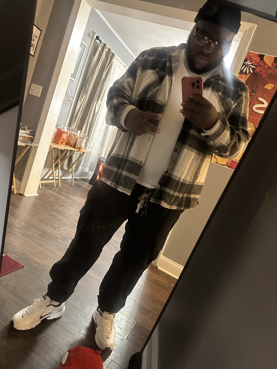 __Authentickam's tweet image. Elevating with my dogs got off when i thought about Paid In Full