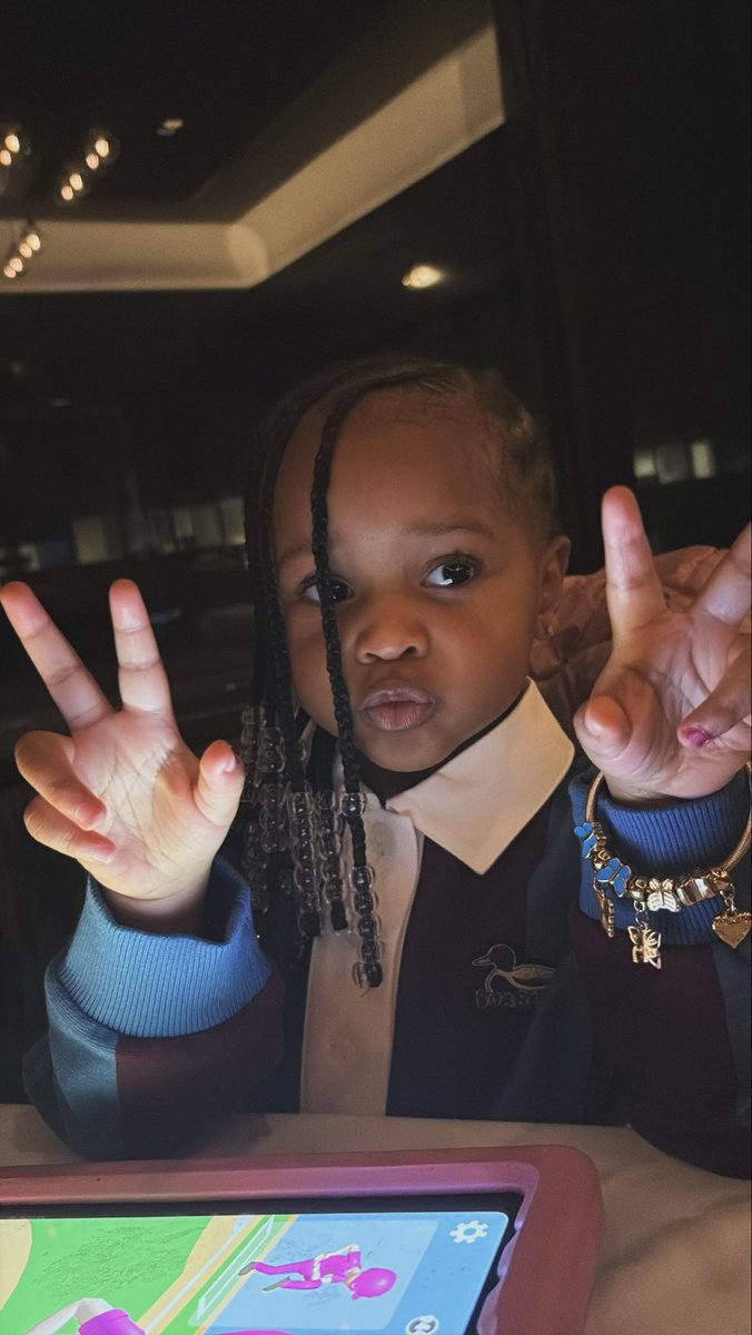 kerrii._ 💕 tweet media