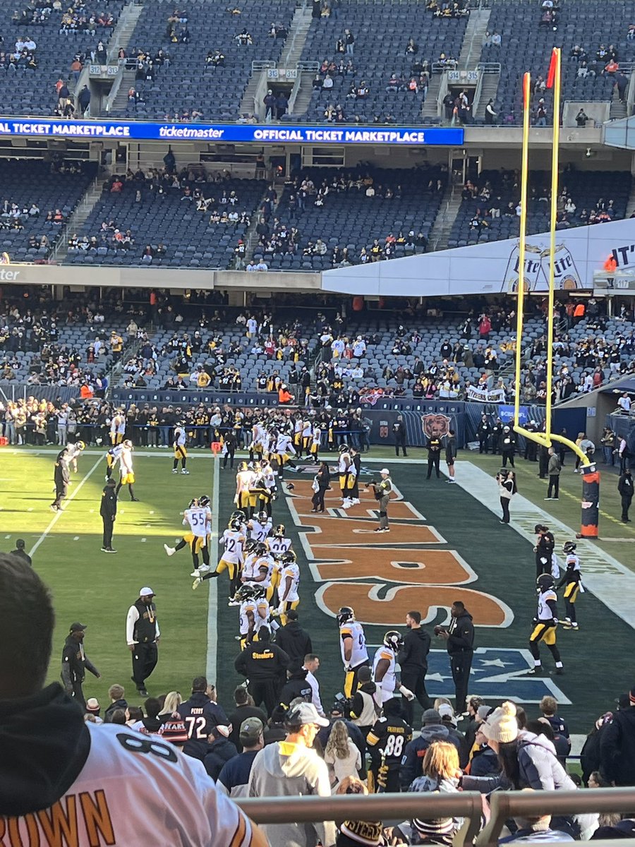 ClaireSpinner's tweet image. watched some football today #HereWeGo