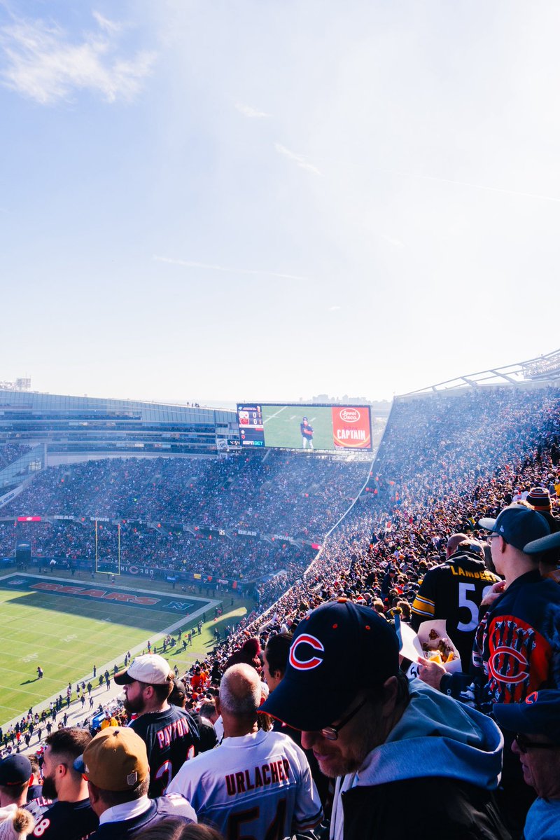 ClaireSpinner's tweet image. watched some football today #HereWeGo