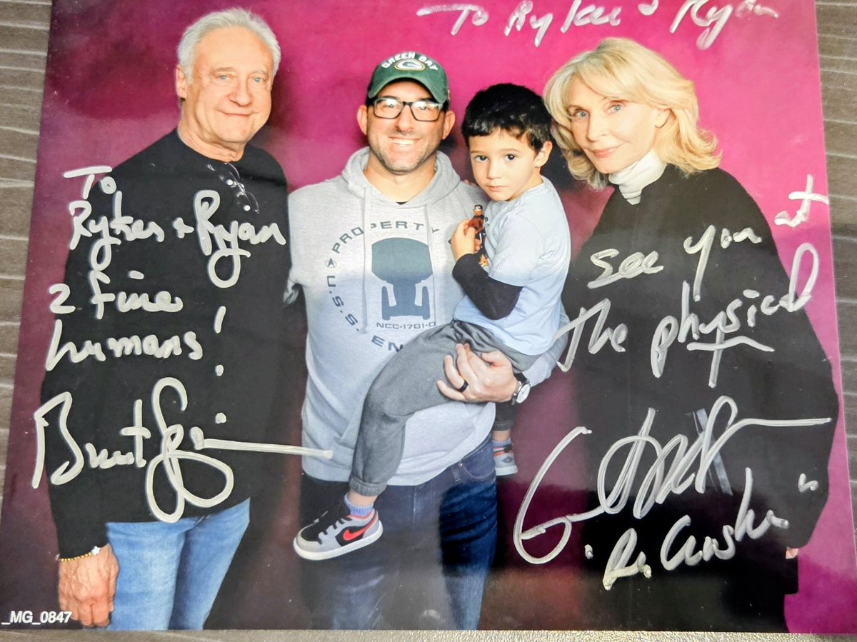 rmackman's tweet photo. Had a fantastic Sunday afternoon! Thank you so much to @NanaVisitor, @gates_mcfadden & @BrentSpiner for taking the time to chat with us for a little bit and take photos. My son said on the ride home, "That was fun!" That's all I can ask for. 🥰🖖 #STCHI https://t.co/F3CeajDfQ3