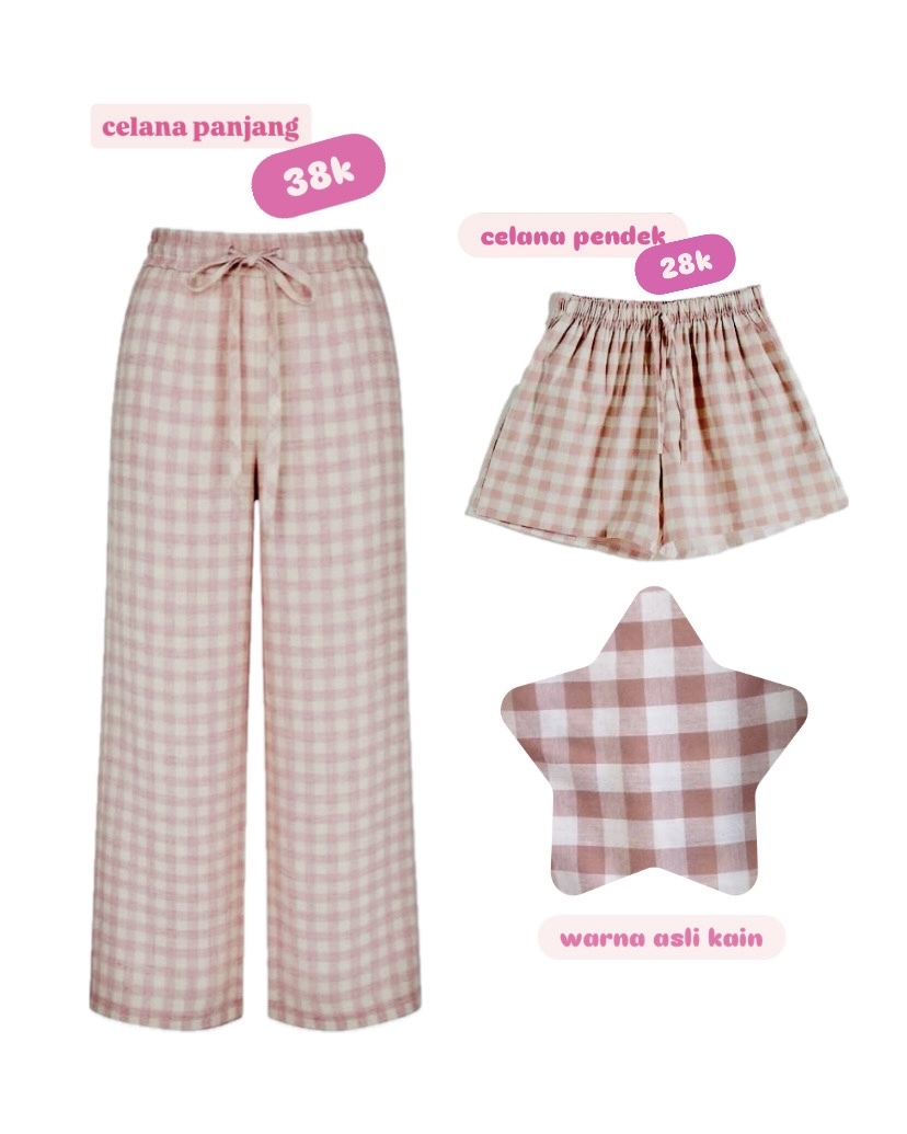 sells (cogicco)
✨ PO CELANA RUMAHAN — PINK GEMAS ✨
Harga cel panjang 38K, pendek 28K aja! 🤍 (LAST ORDER)
Motif gingham lucu, bahan adem &amp; nyaman dipakai sehari-hari.
Model wide leg dengan tali serut, super comfy buat santai 💗

Yang mau bisa DM Cogicco yaaa! 🛒💕