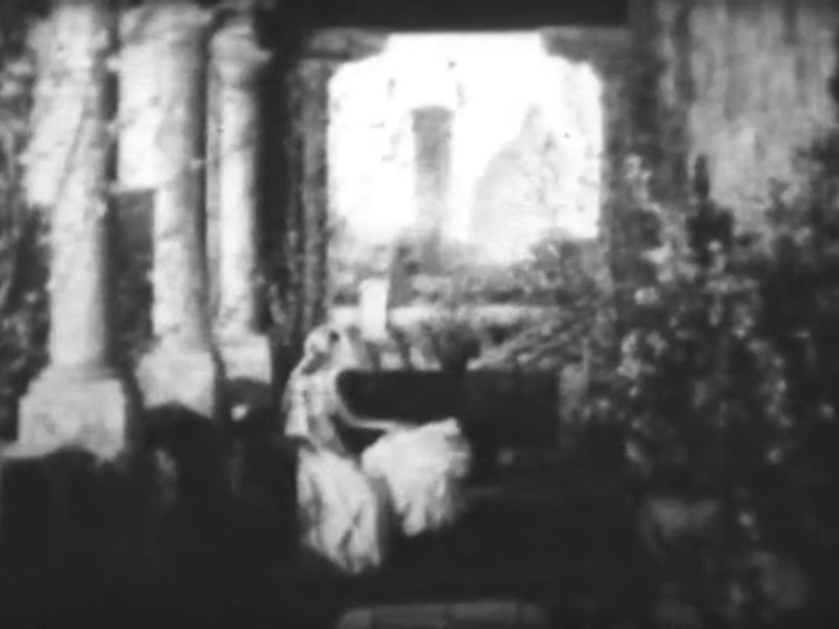 springaubade's tweet photo. Romola (1924)
henry king https://t.co/z2yKxutGO9