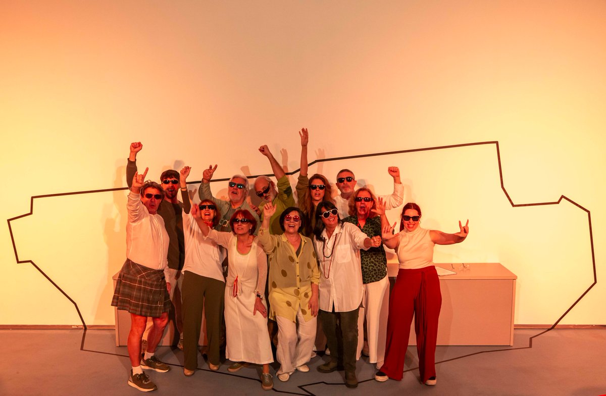 CrossBorderProj's tweet image. Así fue la lectura dramatizada del laboratorio de Teatro Documental #RelatosDeCiudad 🏙️🩵

Gracias, @soybernabe (un ripense de pro), por sumar tu historia al collage teatral y elevar la lectura con tu presencia.

Gracias, @AytoRivas , por contar con el Cross para este proyecto.