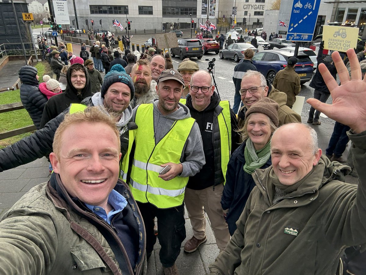 _RobbieMoore's tweet image. With just days to go before the budget, I joined our farmers from across the North East in Newcastle to rally against this Labour government’s vindictive assault on our countryside.

Together against this government we stand united.

The family farm &amp;amp; business tax MUST be axed.