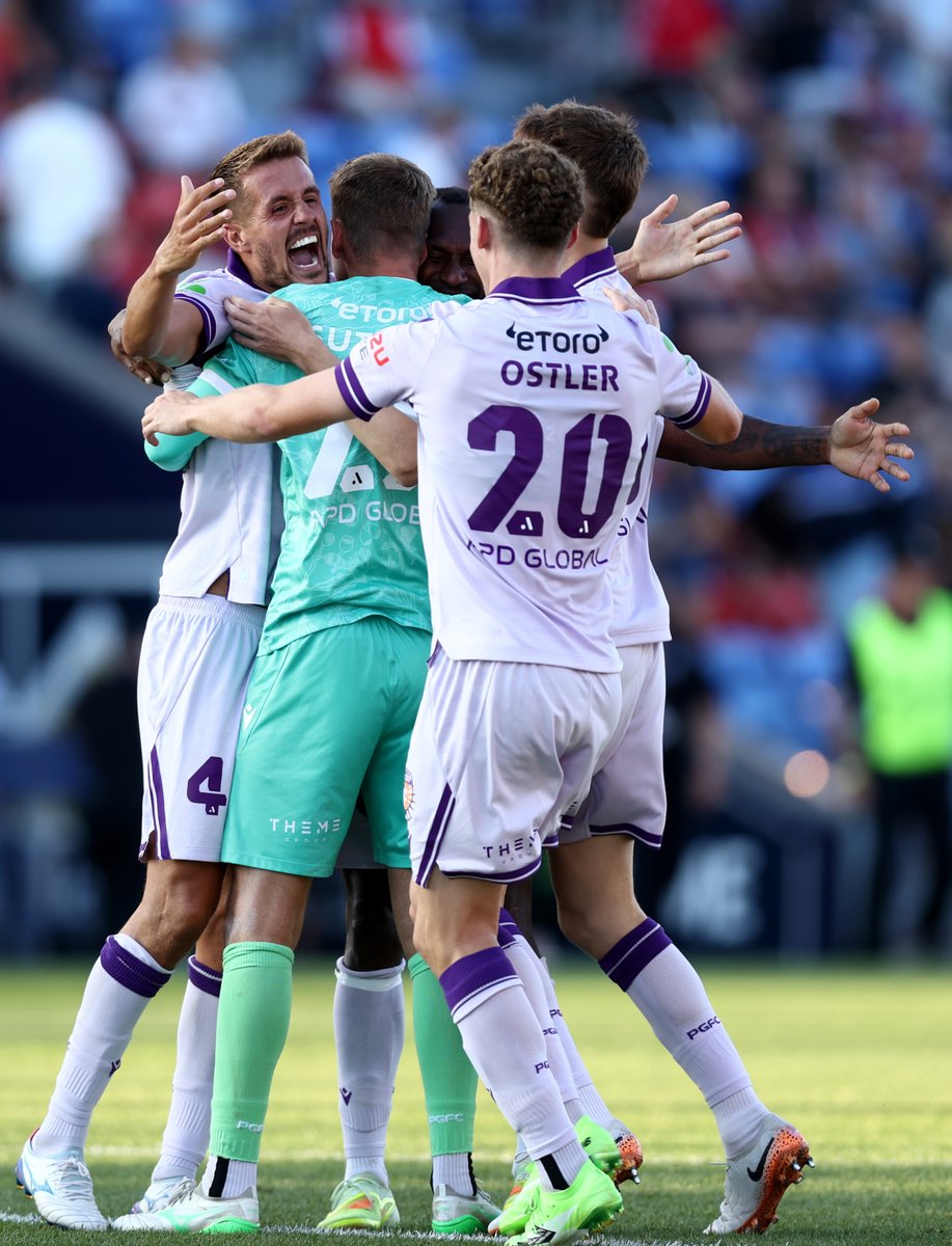 PerthGloryFC's tweet image. Happy Monday!
@aleaguemen #ONEGlory