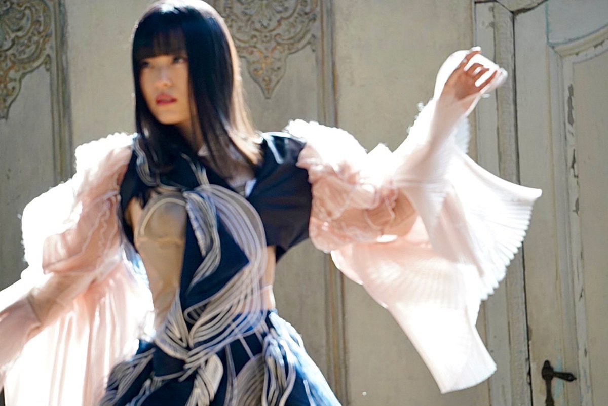 ReoNa_ASCA_go's tweet image. 皆さんおはよー

いよいよ楽しみにしてた
ASCAさんのライブ当日✨
参加される皆様宜しく〜
終演後のグッズお渡し会どんな絵柄かな😃

私は昼に亜咲花さんのライブ参加してから向かいます🤭

ReoNaさんの公演参加される方も
楽しんで来てください😀

今日も良い一日を😊
#ReoNa
#ASCA
#亜咲花