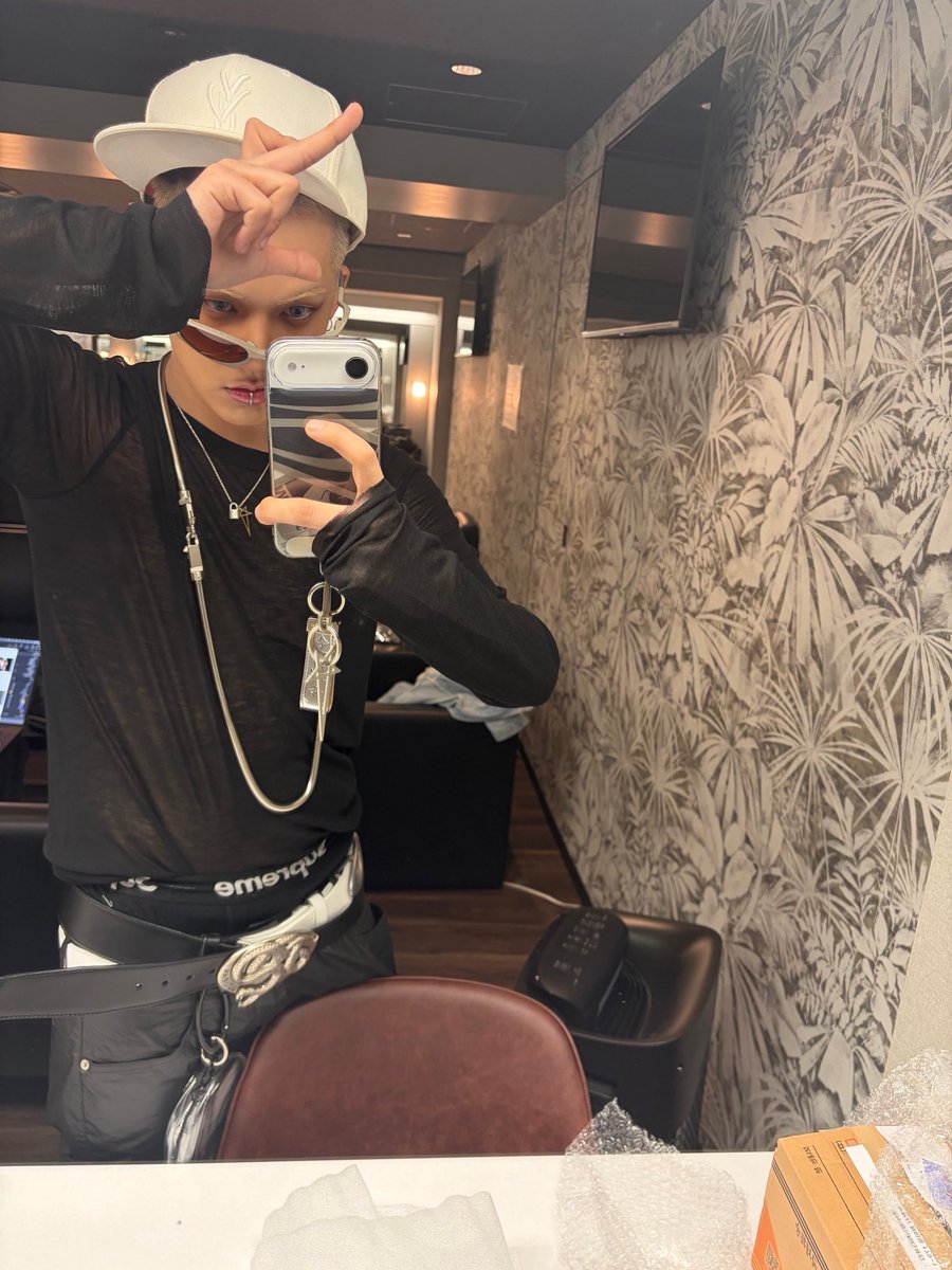 ًhyunsuk 🌷 tweet media