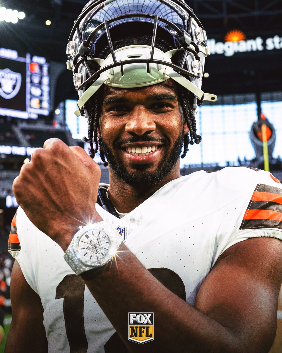 Shedeur wins his first career start in the NFL ⌚️😤

@ShedeurSanders | @Browns 