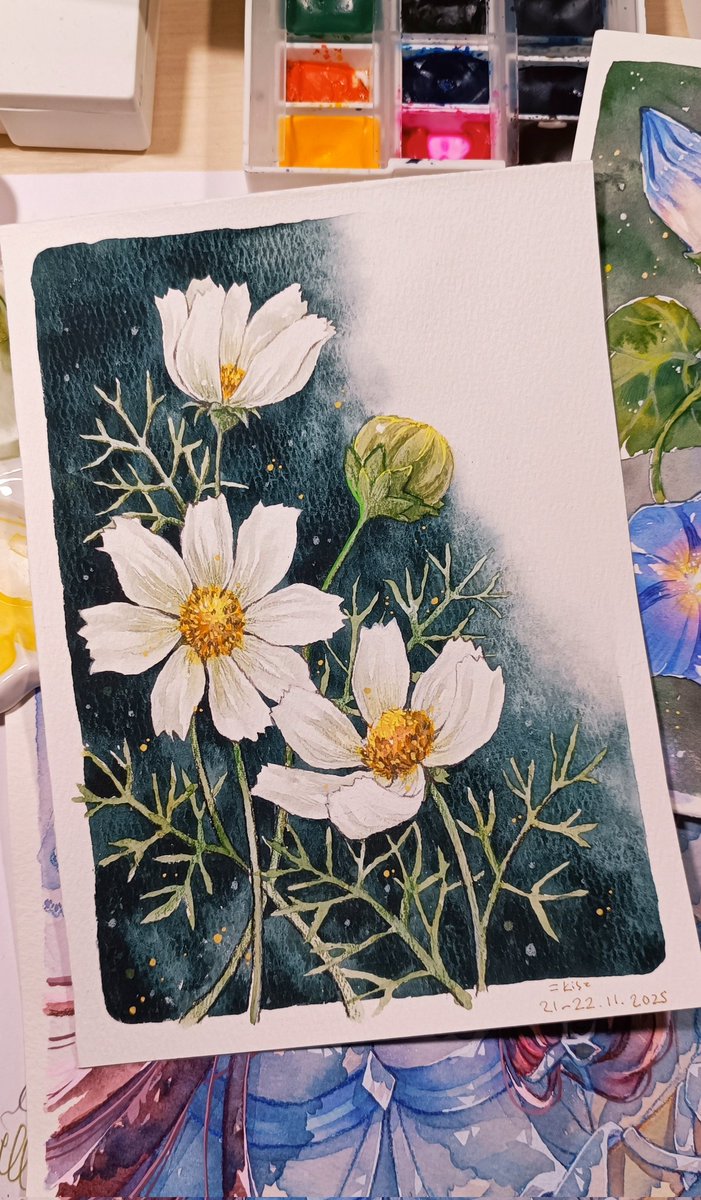 Kisava77's tweet image. Хммм, мне нравится эффект. Надо продолжать? Я попробую, посмотрю что будет через пару недель 🤔
-----
Вот ещё цветочки, тоже с гранулами и эффектами распада. ✨🌸🌿

#watercolor #flower #postcard