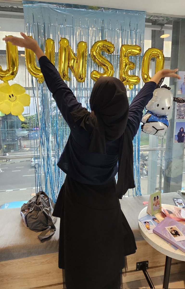 Lucky Liaaa 1004 ☘️🐈‍⬛🐈 #JAYPRIL ✨️ tweet media