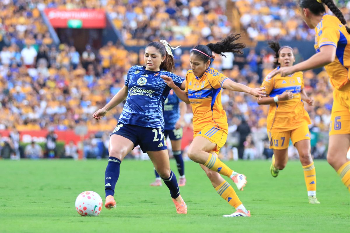 #LigaBBVAMXRemenil 🎀

📝 Diana Ordóñez anotó el gol que tiene a las Amazonas con la ventaja hasta el momento por la mínima, ha sido un duelo muy disputado. 

📸 <a href="/buubuu_ez/">Gerardo Leal</a>