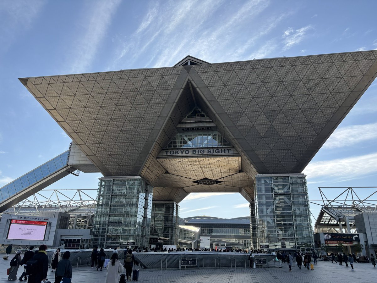 flapper_alice's tweet image. this  is TOKYO ビッグサイト