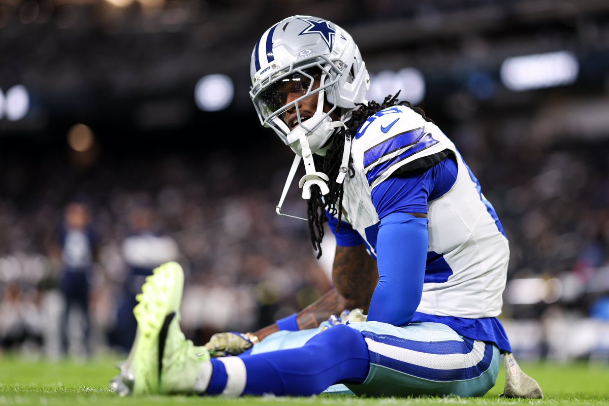 CeeDee Lamb has seven drops in two games vs the Eagles this season. 