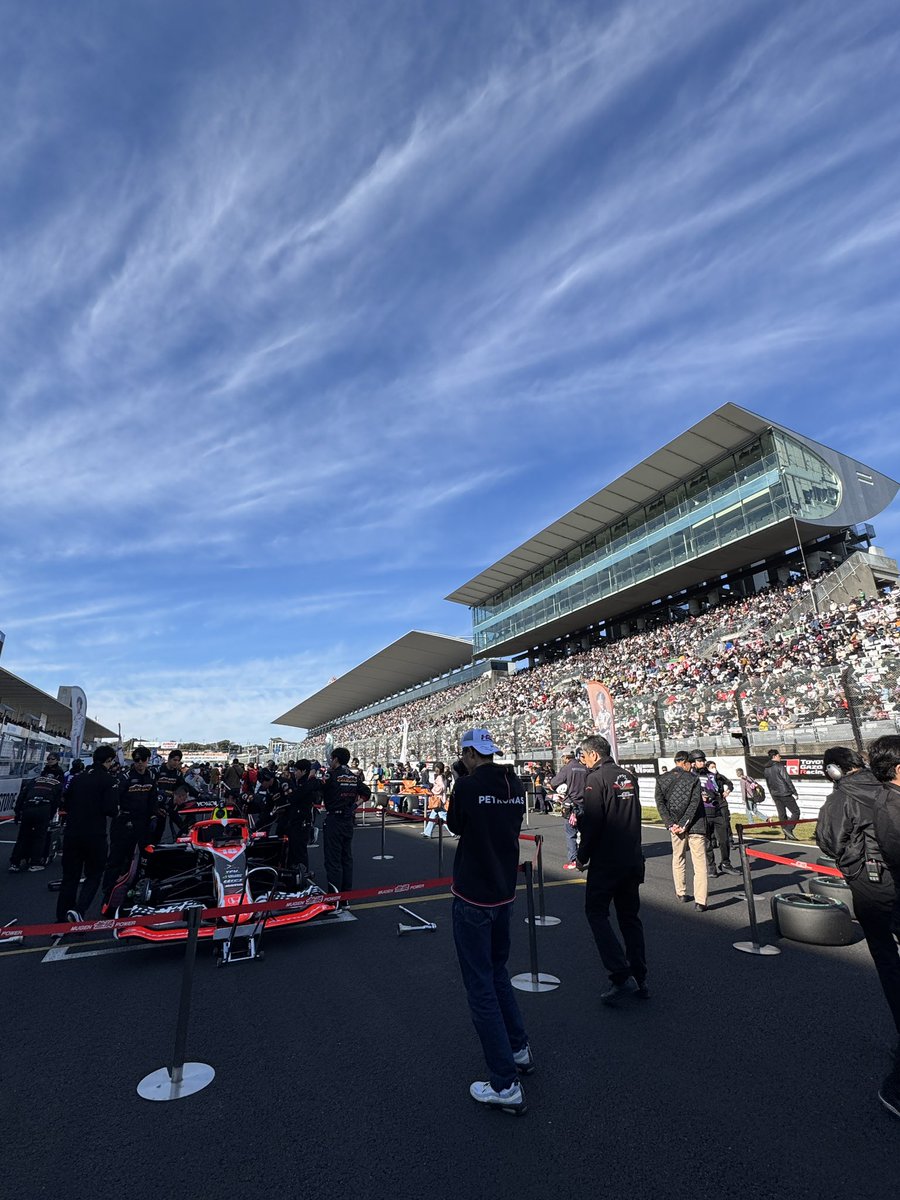 スーパーフォーミュラ最終戦で今シーズンの鈴鹿サーキットのビッグレースは全て終了‼️

最後は合計7万人近い大盛況👏
ご来場、本当にありがとうございました‼️