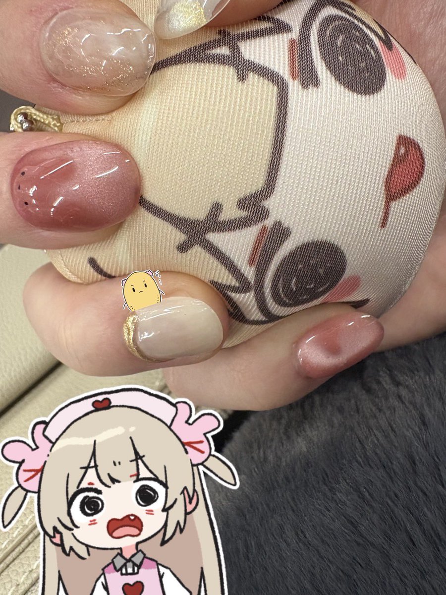dyap_km's tweet image. 今日は爪にうさちゃんがいます