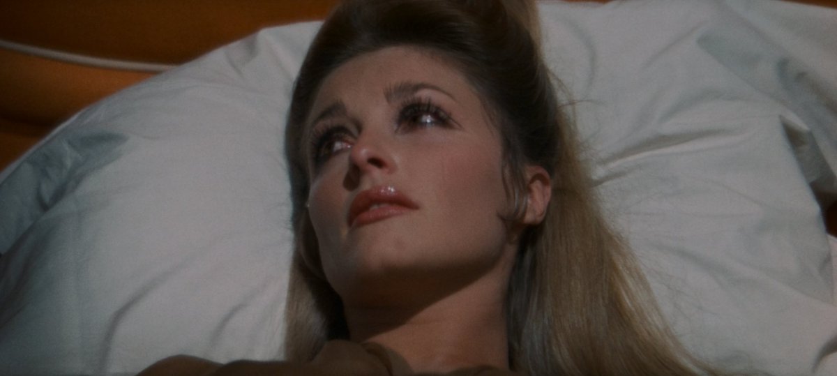 zahra (@redroia) on Twitter photo 