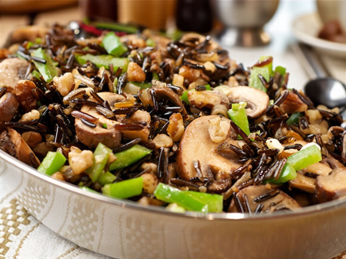 We're counting down the days to #Thanksgiving w/ some wonderful Black Walnut sides!  First up is our fan favorite Black Walnut &amp; Mushroom Wild Rice.  This dish is bursting w/ rich wild flavor perfect for the season. 

hammonspantry.com/pages/black-wa…

#blackwalnuts #thanksgivingsides