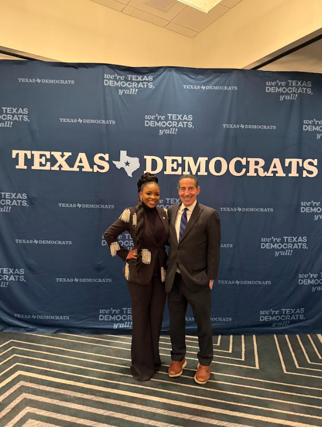 jamie_raskin's tweet image. What a thrill to keynote the @TexasDemocrats Johnson-Jordan Dinner in Houston with Reps. @LizziePFletcher, @JasmineForUS, Al Green, @LaCongresista and the rocking TX House Dems who broke quorum to awaken America. Get ready for a blue wave building across the Lone Star State!