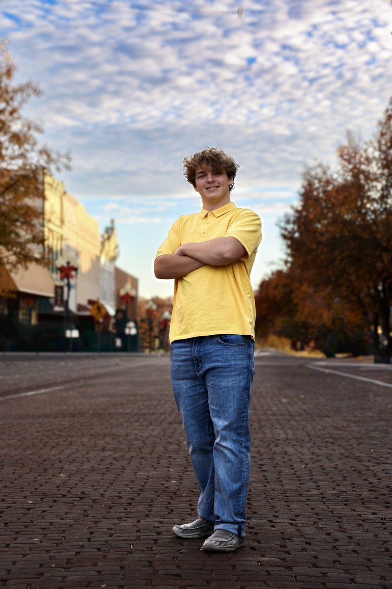 Senior Sunday! I am excited to share a sneak peek at Ayden's senior pictures. This photography session was a true delight, as I have had the pleasure of knowing Ayden's younger sister for years and was grateful to finally meet and get to know this impressive young man.