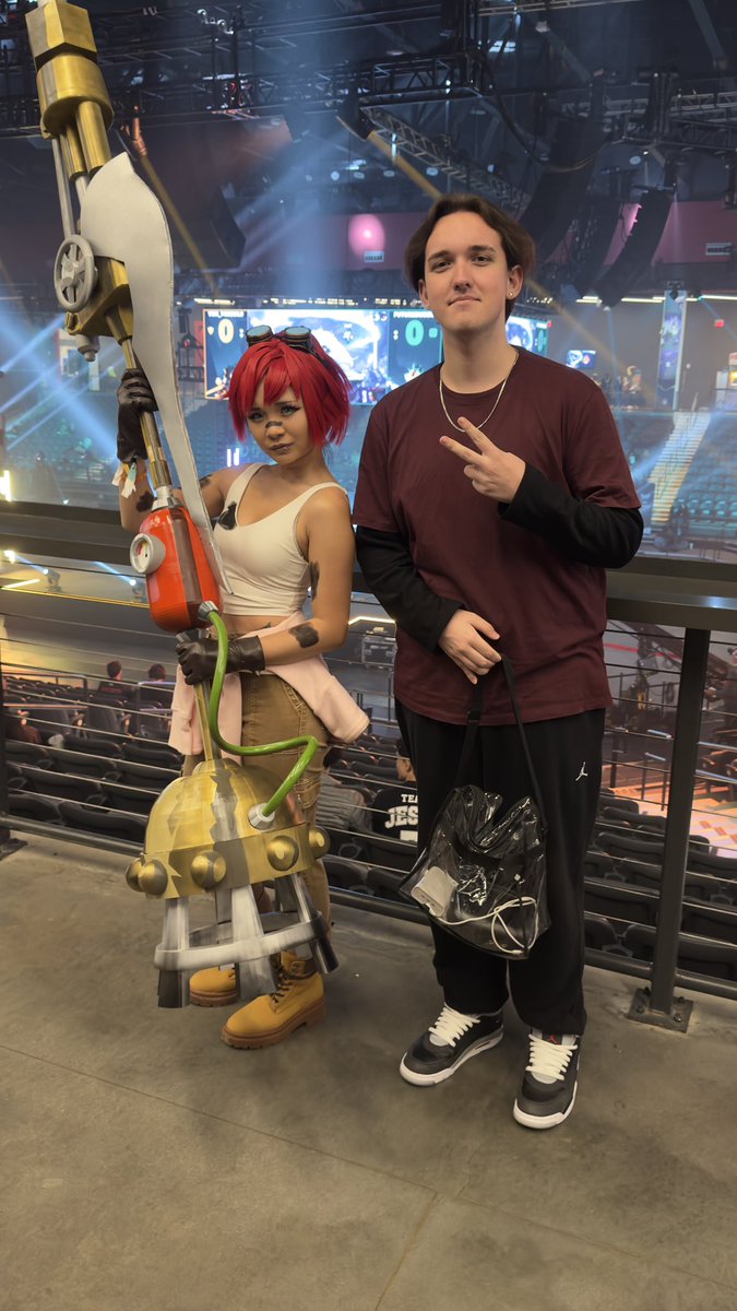 9th &amp; 9th!! ggs

Mesmo com derrotas amargas, to me sentindo bem, evento muito divertido, mesmo com os erros de bracket e delays deu pra perceber que tentaram nos dar a melhor experiência possível.

THANK YOU <a href="/Brawlhalla/">Brawlhalla</a> , SEE YOU ALL NEXT YEAR