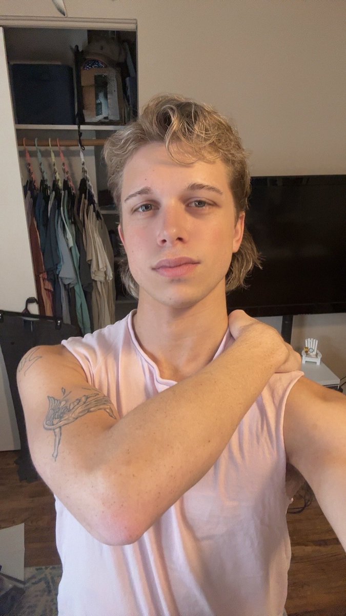 Ry (@ryanmmichaels) on Twitter photo 