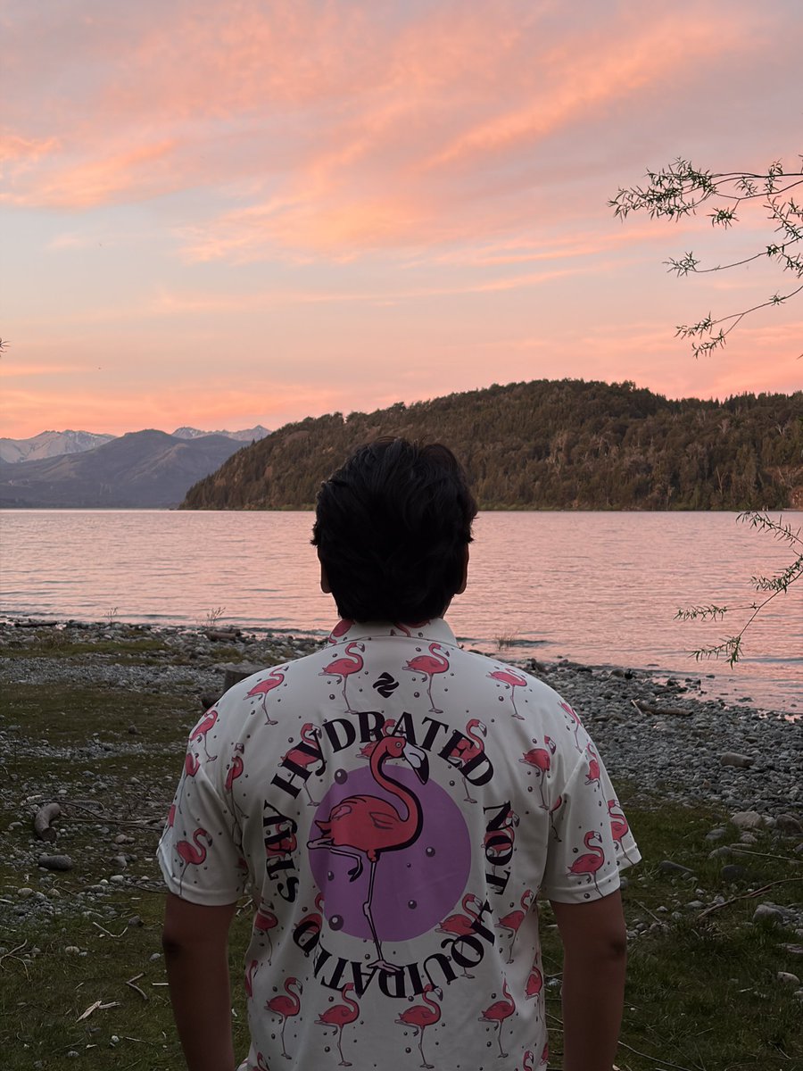 w3nerick's tweet image. Today was the day to touch the grass 🏞️

Stay Hydrated, Not Liquidated 💦