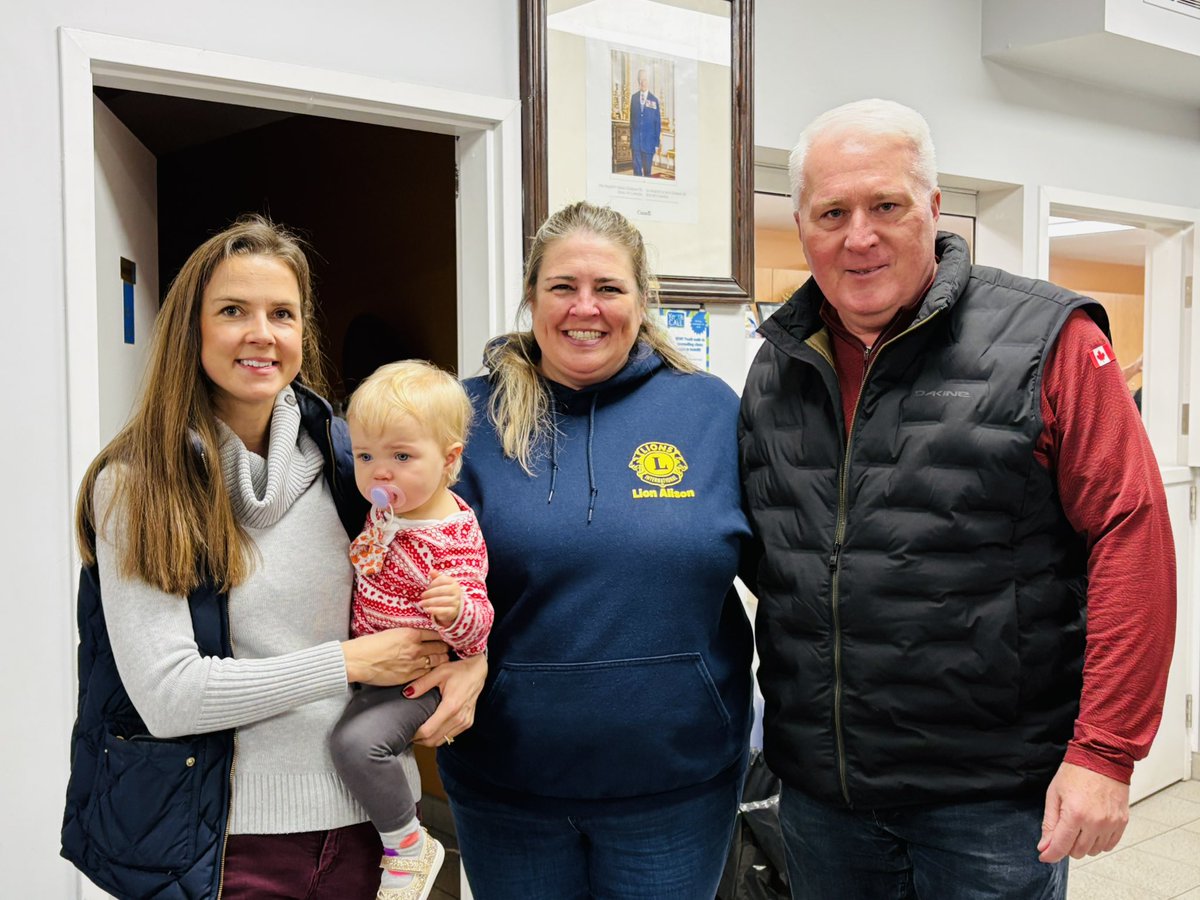 Andrea_Khanjin's tweet photo. Today’s #InnisfilLions #BreakfastWithSanta was a delight for the entire community!🎅
I was grateful to be there with my family, to see the familiar faces and meet with #SantaClaus to discuss important #Christmas matters.
🔗: https://t.co/s0e24eDhT8 https://t.co/B9nLQrXyfd