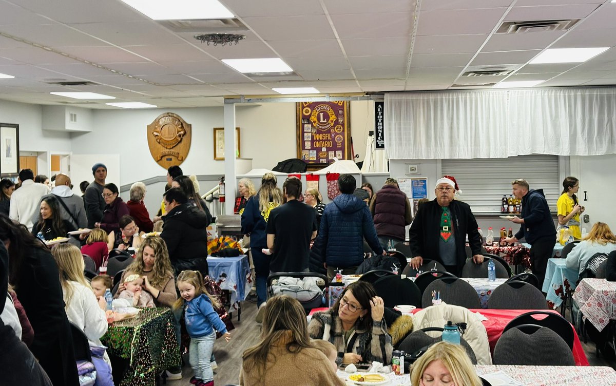 Andrea_Khanjin's tweet photo. Today’s #InnisfilLions #BreakfastWithSanta was a delight for the entire community!🎅
I was grateful to be there with my family, to see the familiar faces and meet with #SantaClaus to discuss important #Christmas matters.
🔗: https://t.co/s0e24eDhT8 https://t.co/B9nLQrXyfd