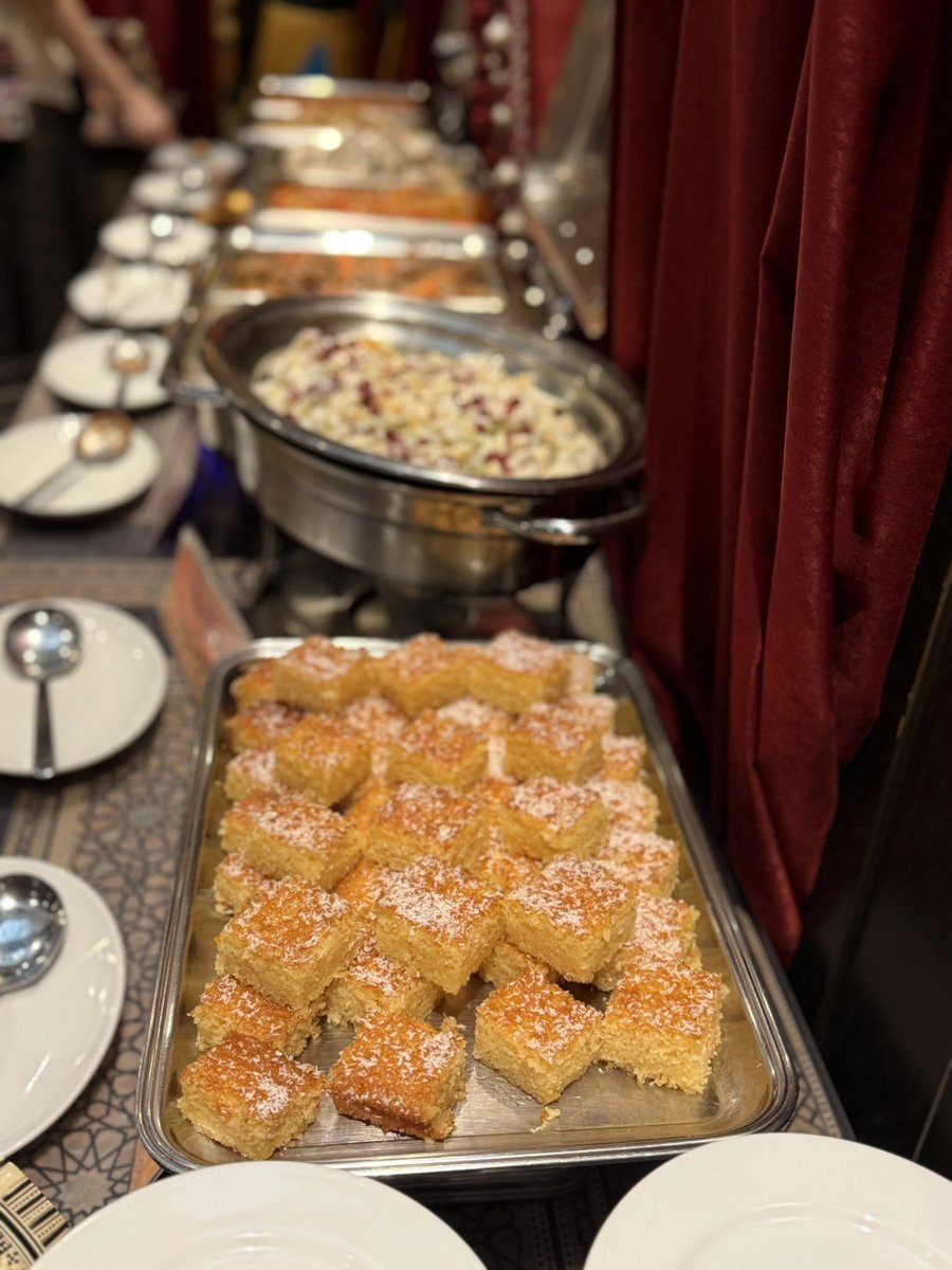 Grand_Pyramid's tweet photo. いつもと違うランチ、食べてみませんか?
🇪🇬 20種類以上の本格エジプト料理が食べ放題 ¥2,500!
✨ 事前予約でタジン料理を無料サービス!
🍽️ お腹も心も、エジプト気分。
#SphinxTokyo #EgyptianCuisine #EgyptianFood #LunchBuffet #AllYouCanEat #タジン #ランチ #食べ放題 #エジプト料理 #スフィンクス東京 #東京ランチ #お得ランチ #ランチタイム #TokyoFood #FoodieTokyo #ランチ好き