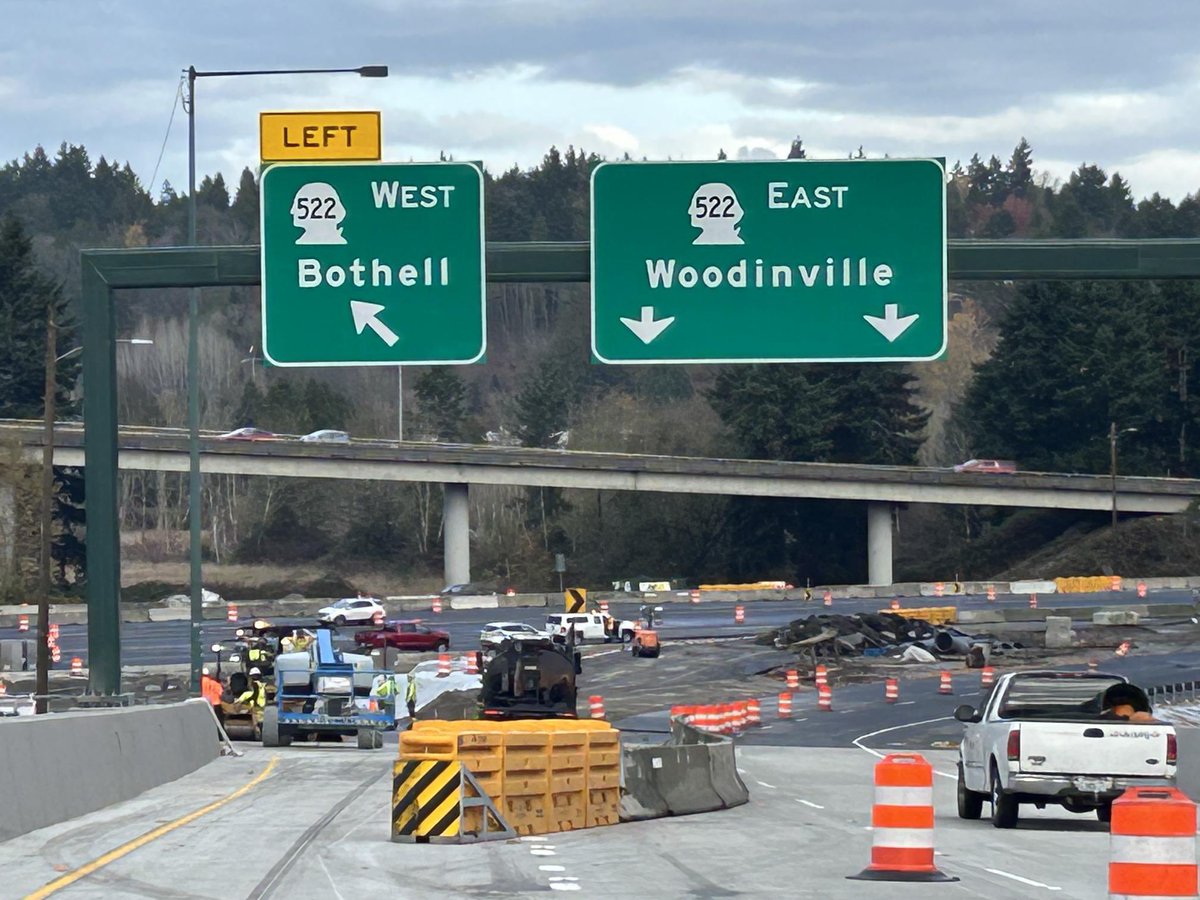 Here's a look at the new signage on the northbound I-405 off-ramp