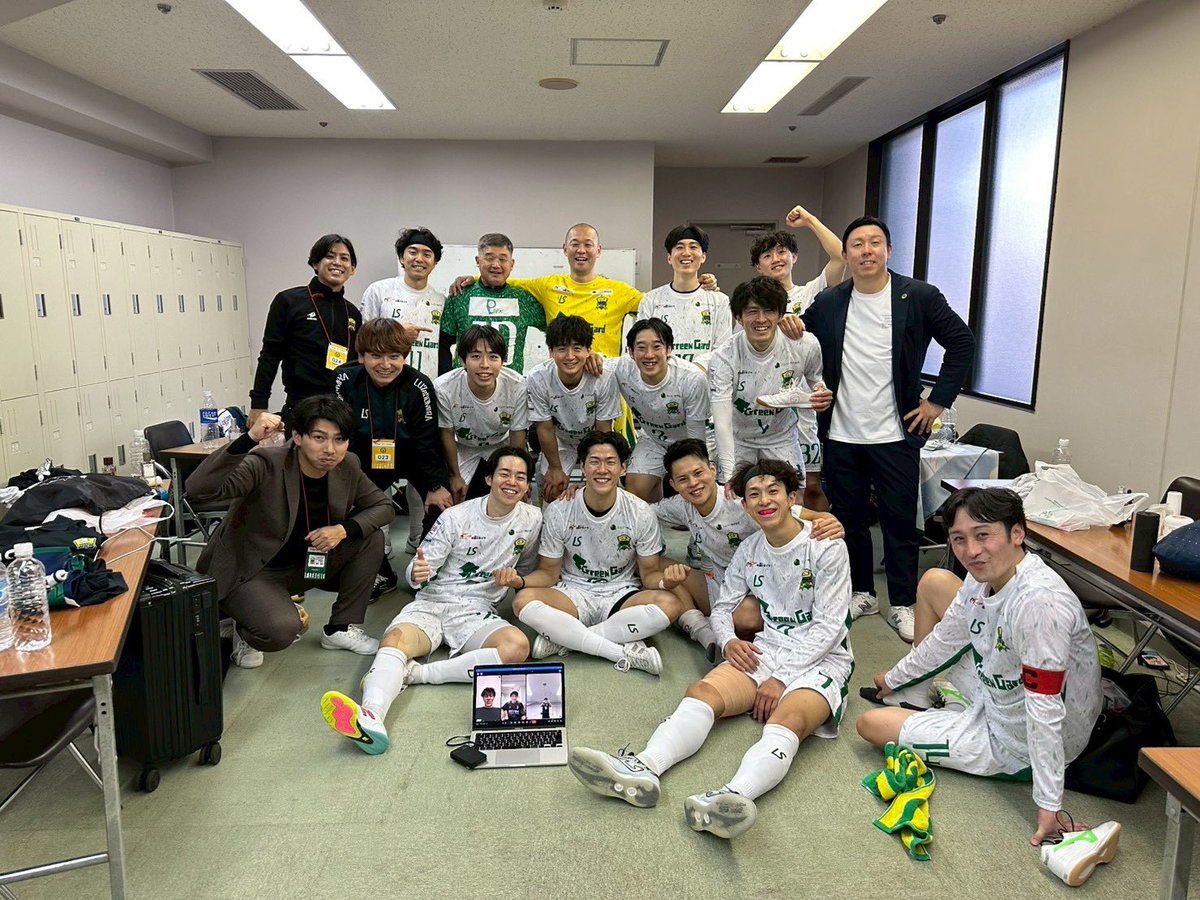 evatonton's tweet photo. メットライフ生命Fリーグ2025-26 Div2
第16節

🆚ヴィンセドール白山
神戸8-4白山

首位決戦勝利
完全アウェーの中、現地まで来てくれたサポーターのみなさん。最高の後押しありがとうございました‼️

優勝まで後一つ。皆んなで悲願叶えよう‼️
日曜日グリーンアリーナで待ってます
力貸してください👍 https://t.co/Yx9eA4vzqh