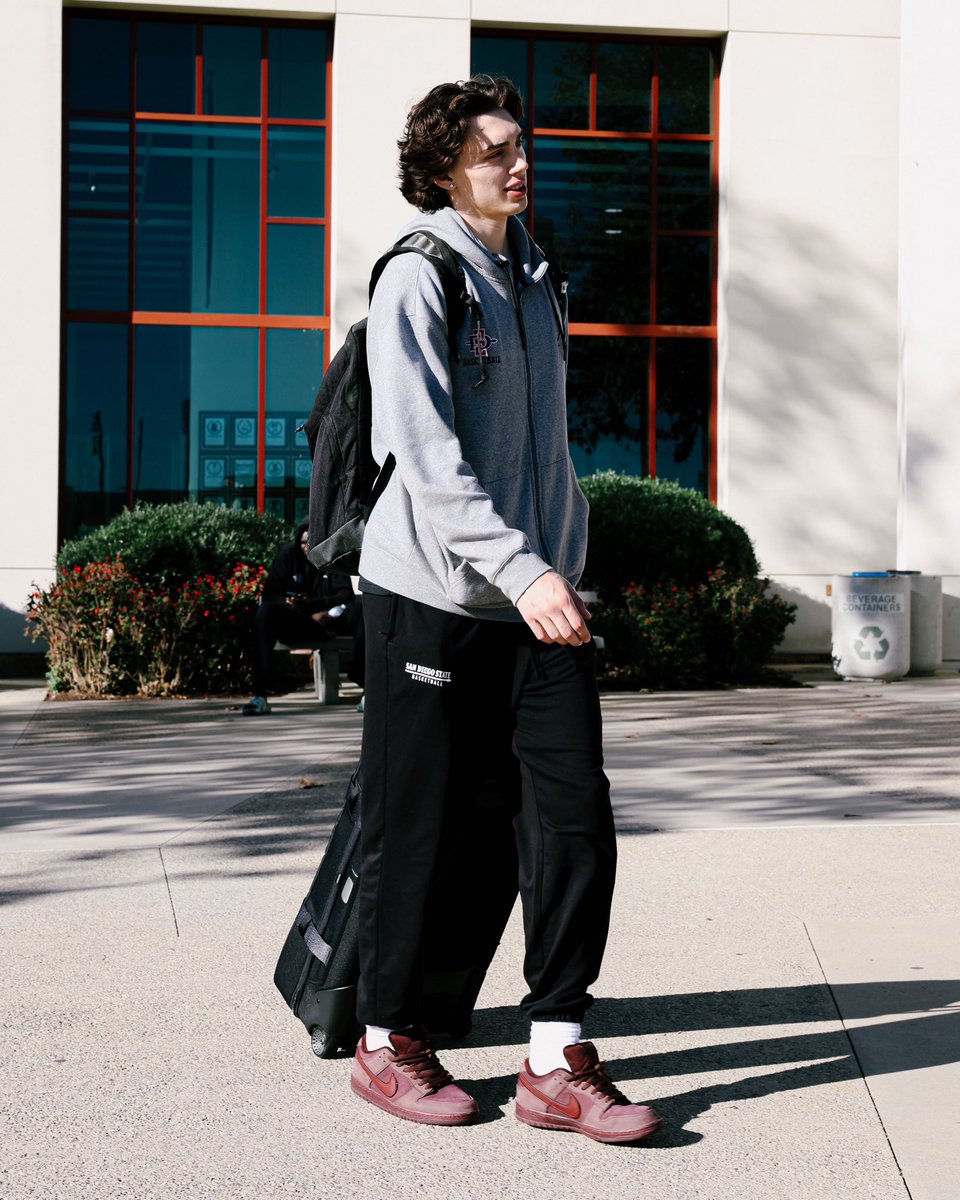 mesa_aztecs's tweet image. headed to Vegas ✈️➡️ @Players_Era 

#GoAztecs