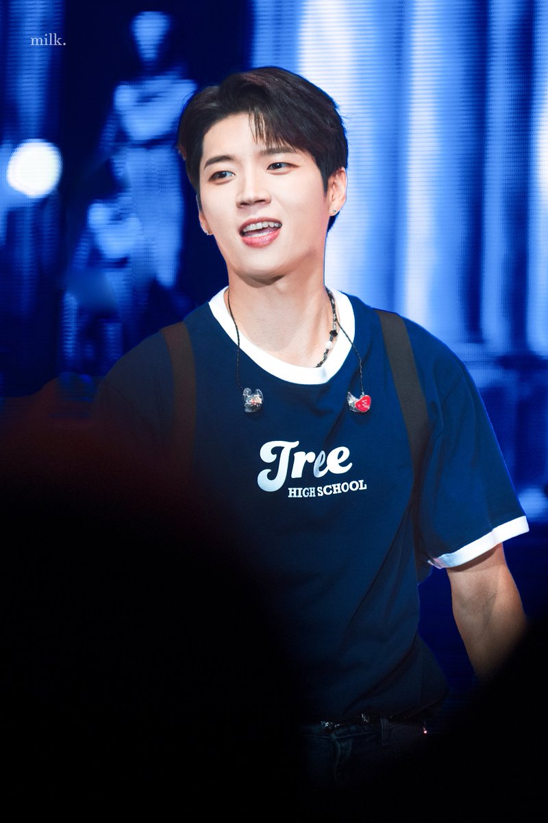 251122 식목일5 홍콩 첫콘 

#인피니트 #INFINITE 
#남우현 #NAMWOOHYUN