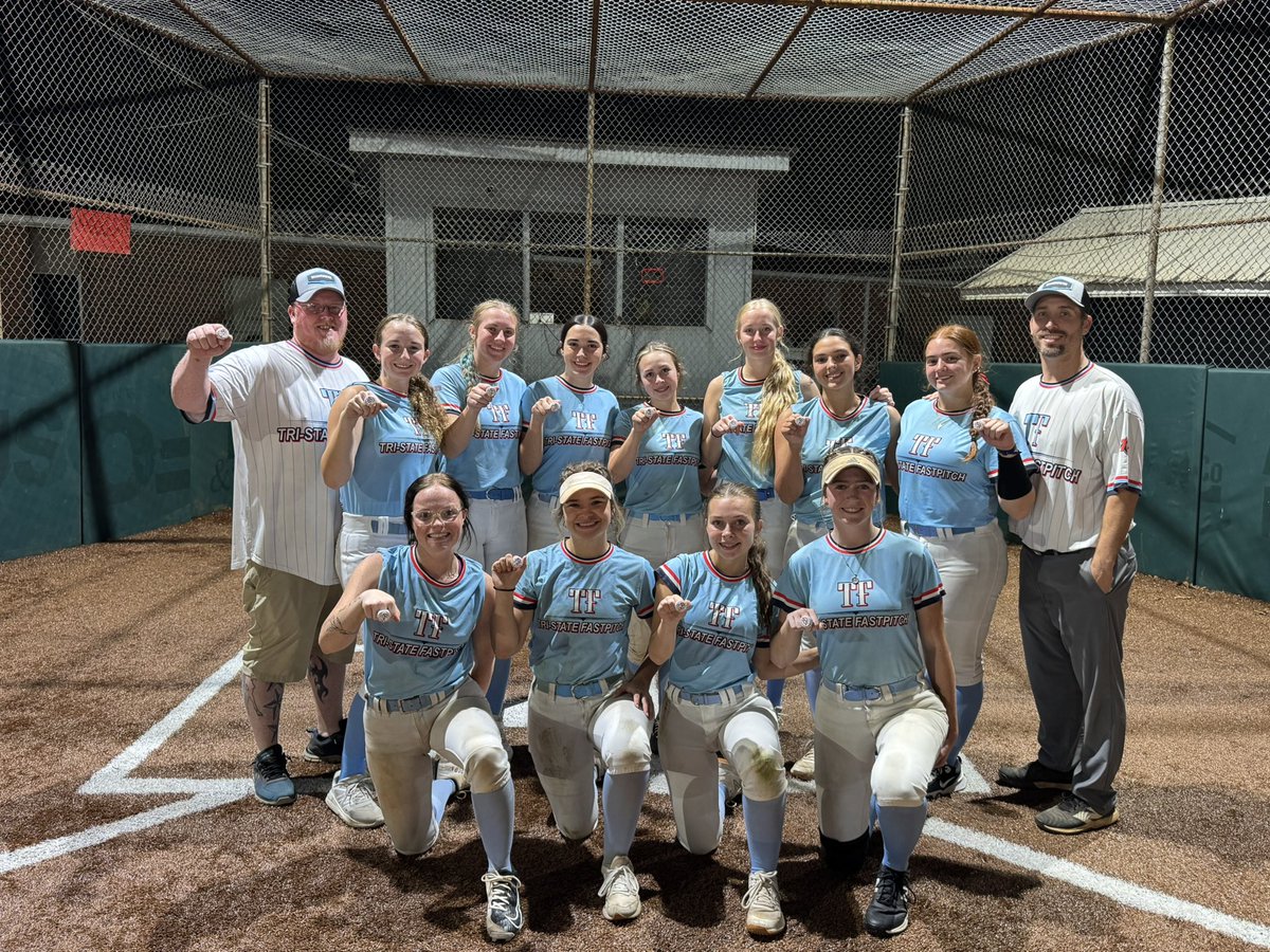 EReed2028's tweet photo. Great way to end the season as UNDEFEATED CHAMPS! 
Now time to put in some work and get ready for school ball! https://t.co/IvVugJ9iJ1