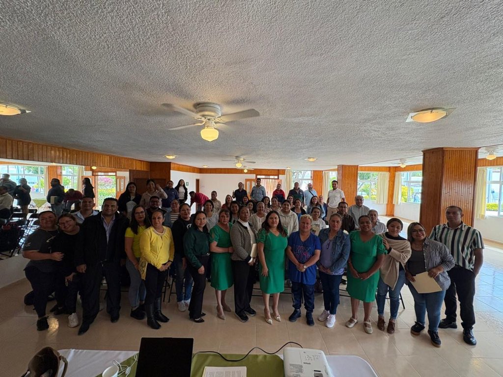 h_conexion's tweet image. 🔴 #LoÚltimo | El #SMSEM concluye ciclo de asesorías jurídicas para delegadas y delegados. 📚 Más preparación y herramientas para defender los derechos del magisterio estatal. 👩‍🏫 Infórmate a fondo aquí👇

hgrupoeditorial.com/smsem-concluye…