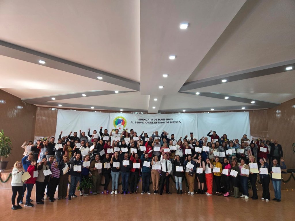 h_conexion's tweet image. 🔴 #LoÚltimo | El #SMSEM concluye ciclo de asesorías jurídicas para delegadas y delegados. 📚 Más preparación y herramientas para defender los derechos del magisterio estatal. 👩‍🏫 Infórmate a fondo aquí👇

hgrupoeditorial.com/smsem-concluye…