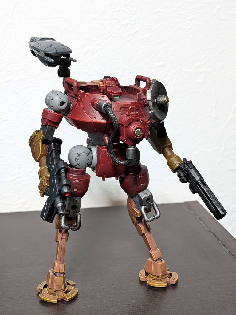 #30MM

ようやく完成!!ジェネリックAC。

名前はCARAVAN。

ボブヘアインダストリー社の開発した二脚AC。マシンガンと大型ハンドガン、レーザーミサイルを装備する軽量機。